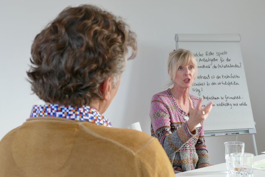 Unser WRE Gesundheitscoach Silvia Astfalk gibt Ideen, wie Gesundheit in Tourismusunternehmen gefördert werden kann.