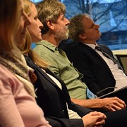 Gespannte Zuhörer bei unseren Vorträgen auf dem Roundtable